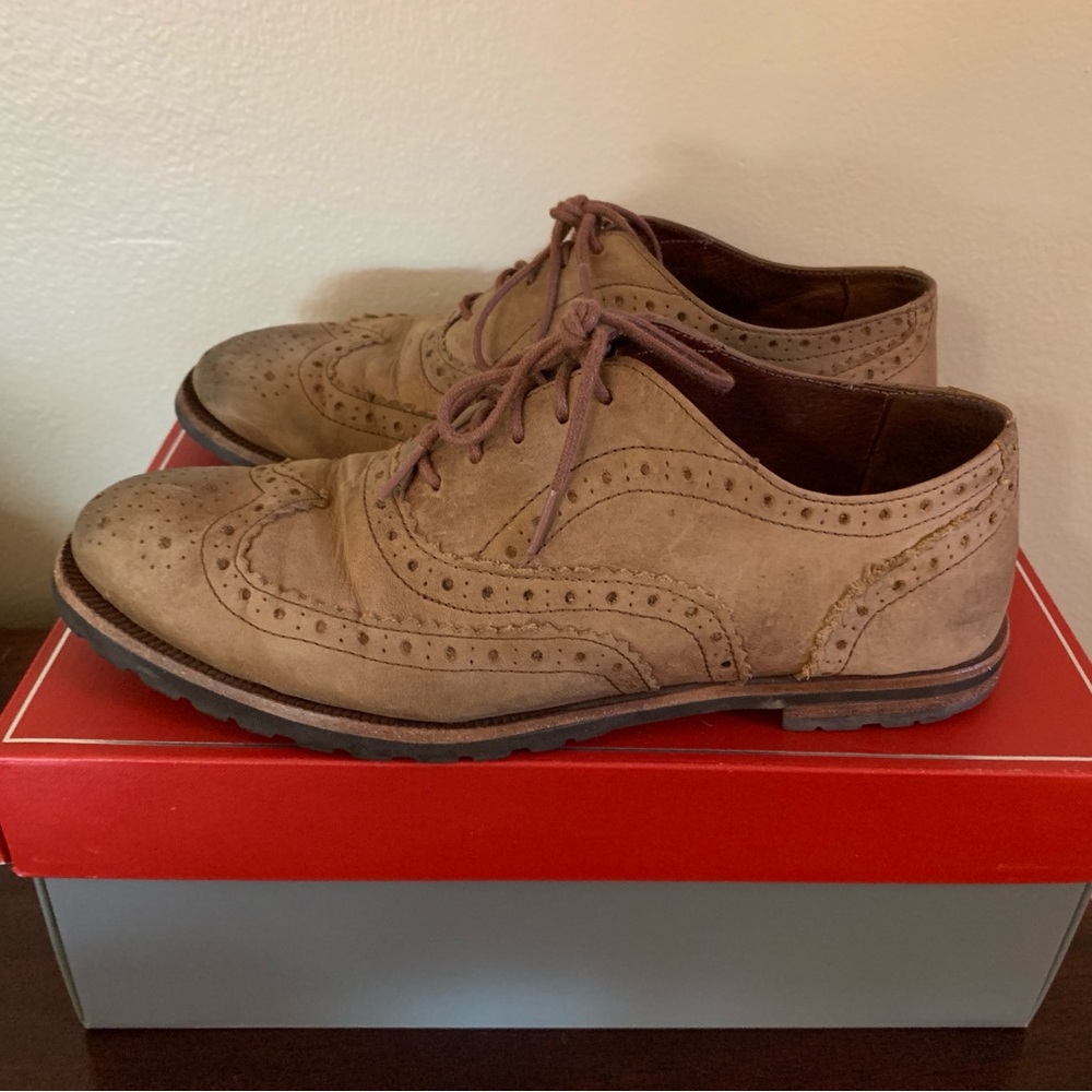 Johnston & Murphy Oxford flats size 6
